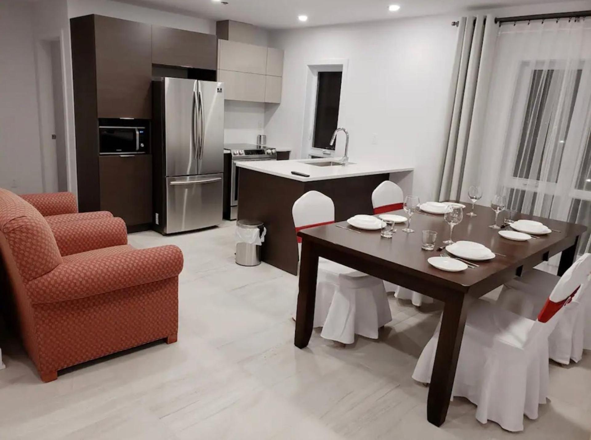 Le Bijou Airhome One Or Two Bedroom Suite 蒙特利尔 外观 照片